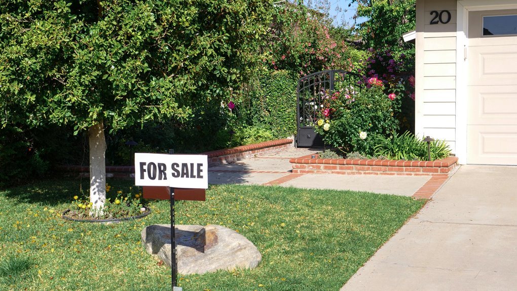 real estate contact numbers